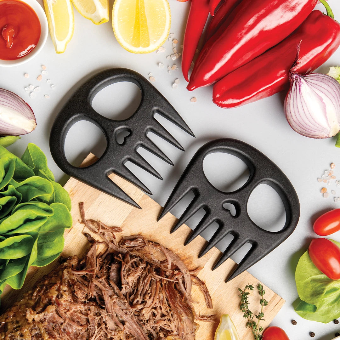 OTOTOs Meat Muncher with veggies and perfectly shredded meat adorns the cutting board.