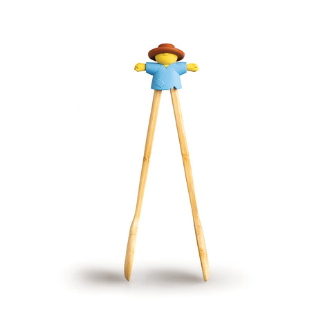 Sal chopsticks feature a scarecrow design, reflecting OTOTOs playful flair in home accessories.