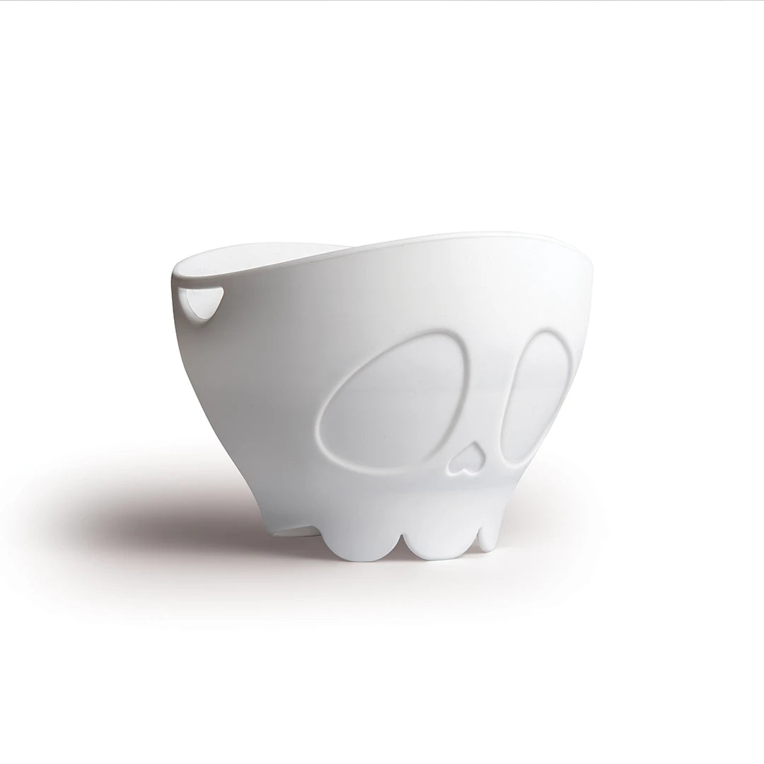 Scary Poppings: a spooky skull-shaped bowl with eye and nose indents, perfect for a fun fright-night.